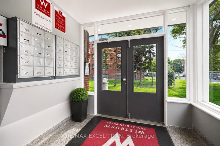 Property Photo:  4 Hill Heights Road 406  ON M8Y 1Z1 