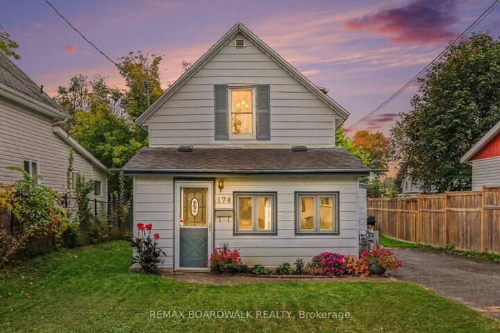 Property Photo:  174 Munro Street  ON K7C 1H1 