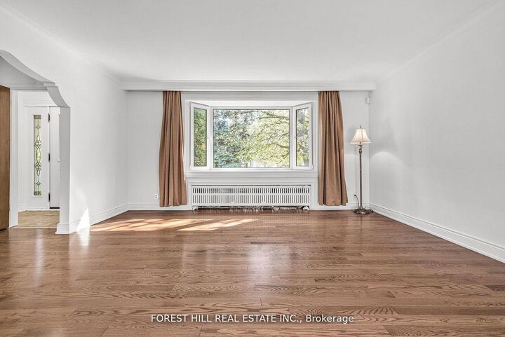 Property Photo:  18 Irvington Crescent  ON M2N 2Z1 