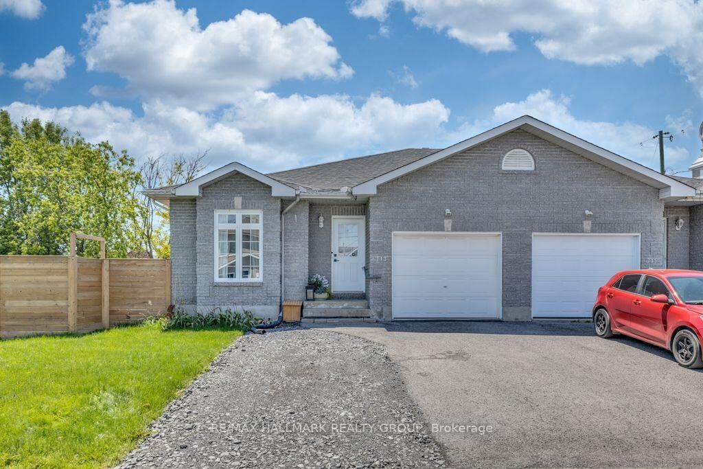 Property Photo:  713 Brebeuf Street  ON K0A 1M0 