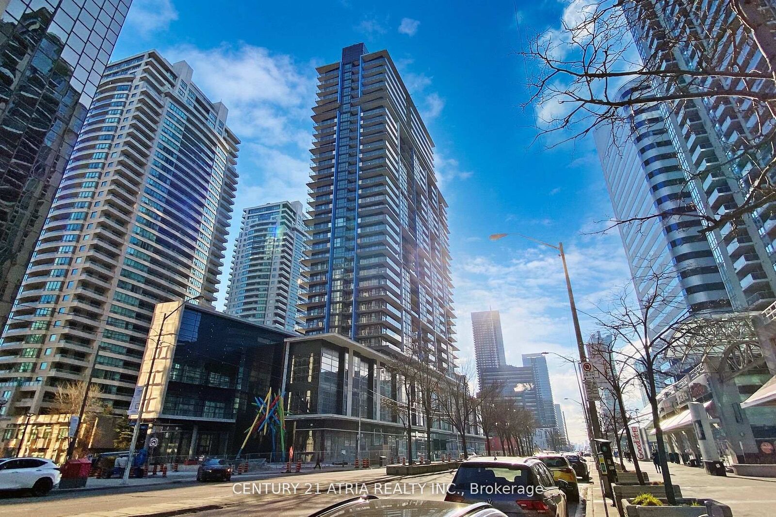 Property Photo:  4955 Yonge Street 1806  ON M2N 5N6 