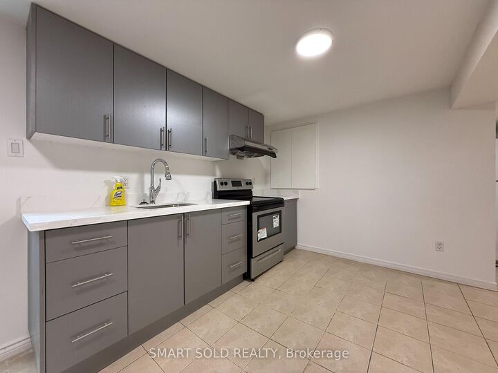 Property Photo:  36 Montezuma Trail (Basement)  ON M1V 1H8 