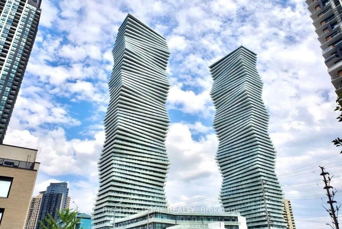 Property Photo:  3900 Confederation Parkway 309  ON L5B 0M3 