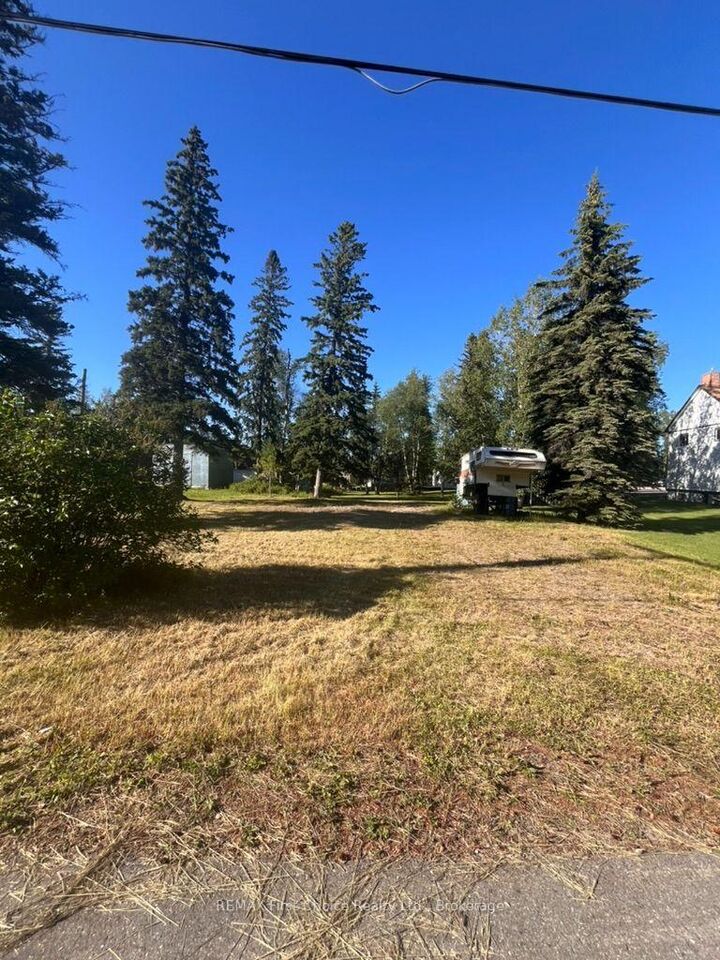 Property Photo:  100 Balsam Drive  ON P0T 2A0 