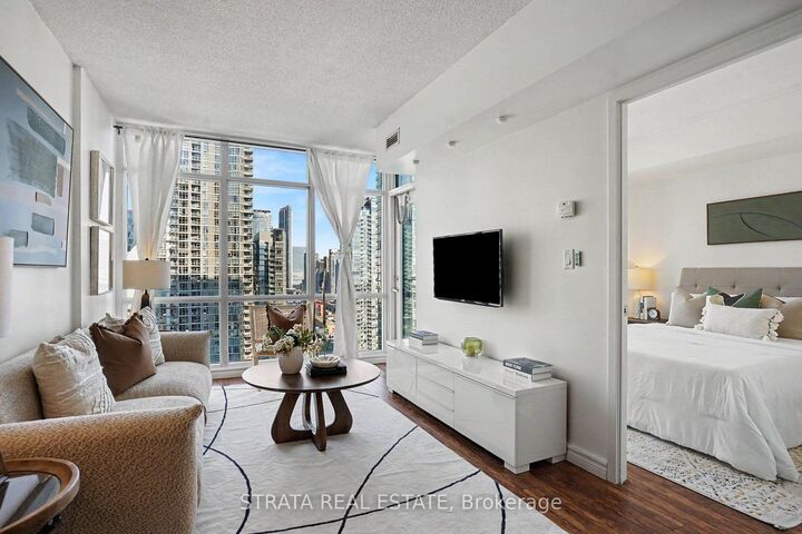 Property Photo:  15 Fort York Boulevard 2708  ON M5V 3Y4 