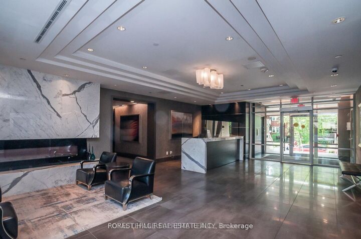 Property Photo:  60 Berwick Avenue 1012  ON M5P 1H1 