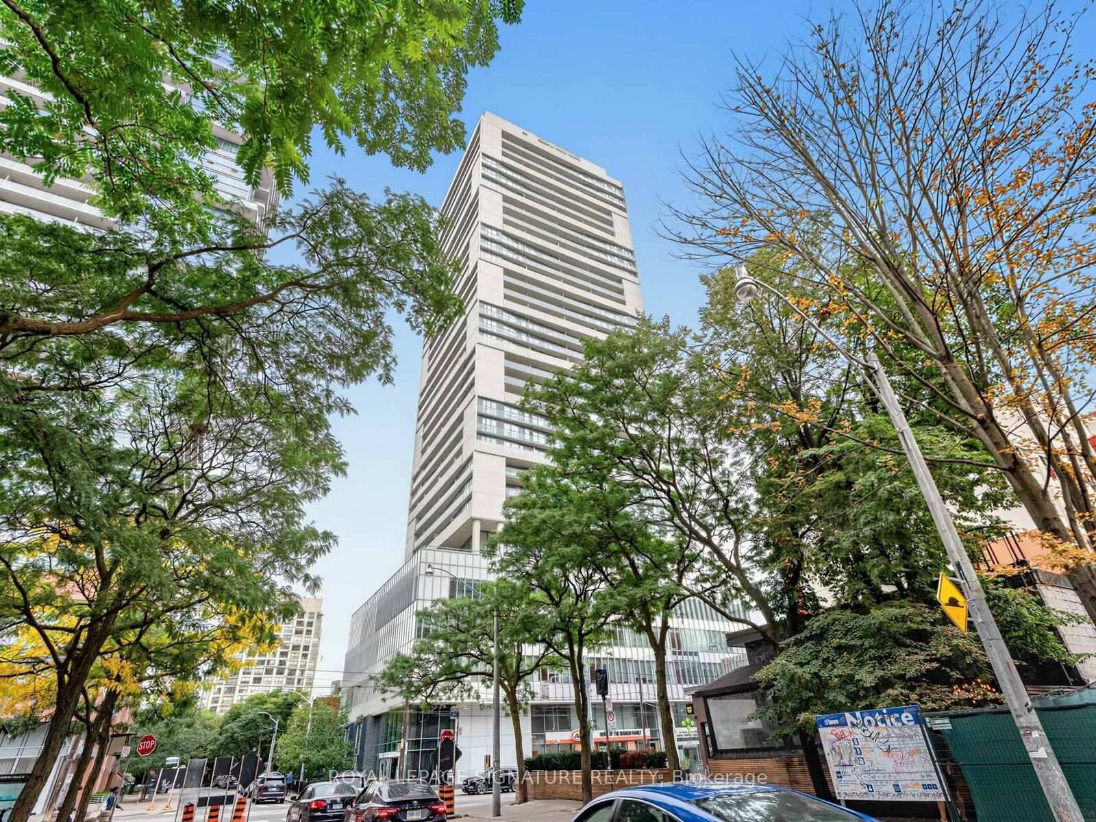 Property Photo:  89 McGill Street 1204  ON M5B 0B1 
