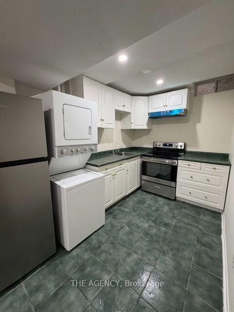 Property Photo:  584 Doubletree Lane Bsmt  ON L3X 2K6 
