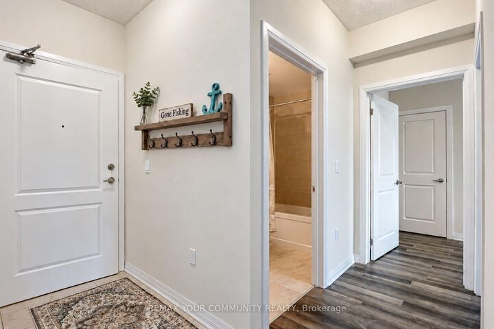 Property Photo:  65 Shipway Avenue 202  ON L1B 0W2 