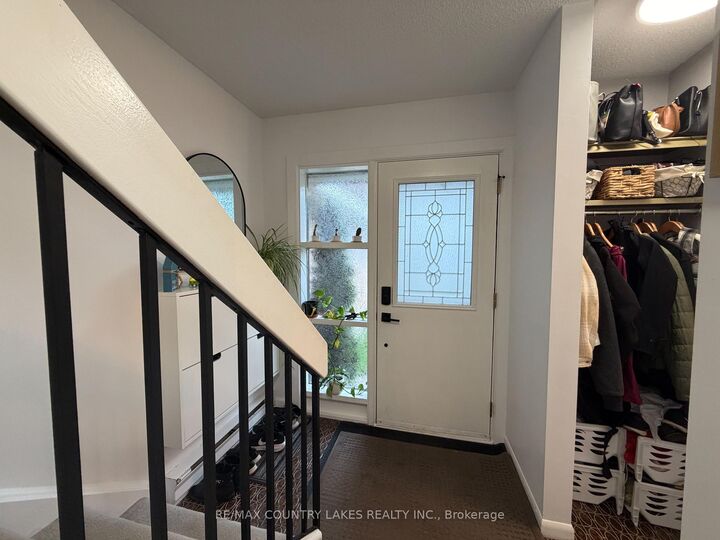 Property Photo: 2 Paradise Boulevard 18 ON L0K 1B0