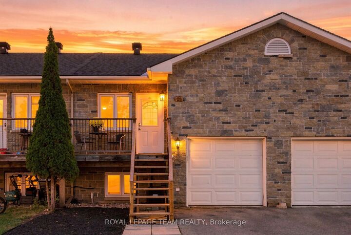 Property Photo:  24 Farm Street  ON K0A 1A0 