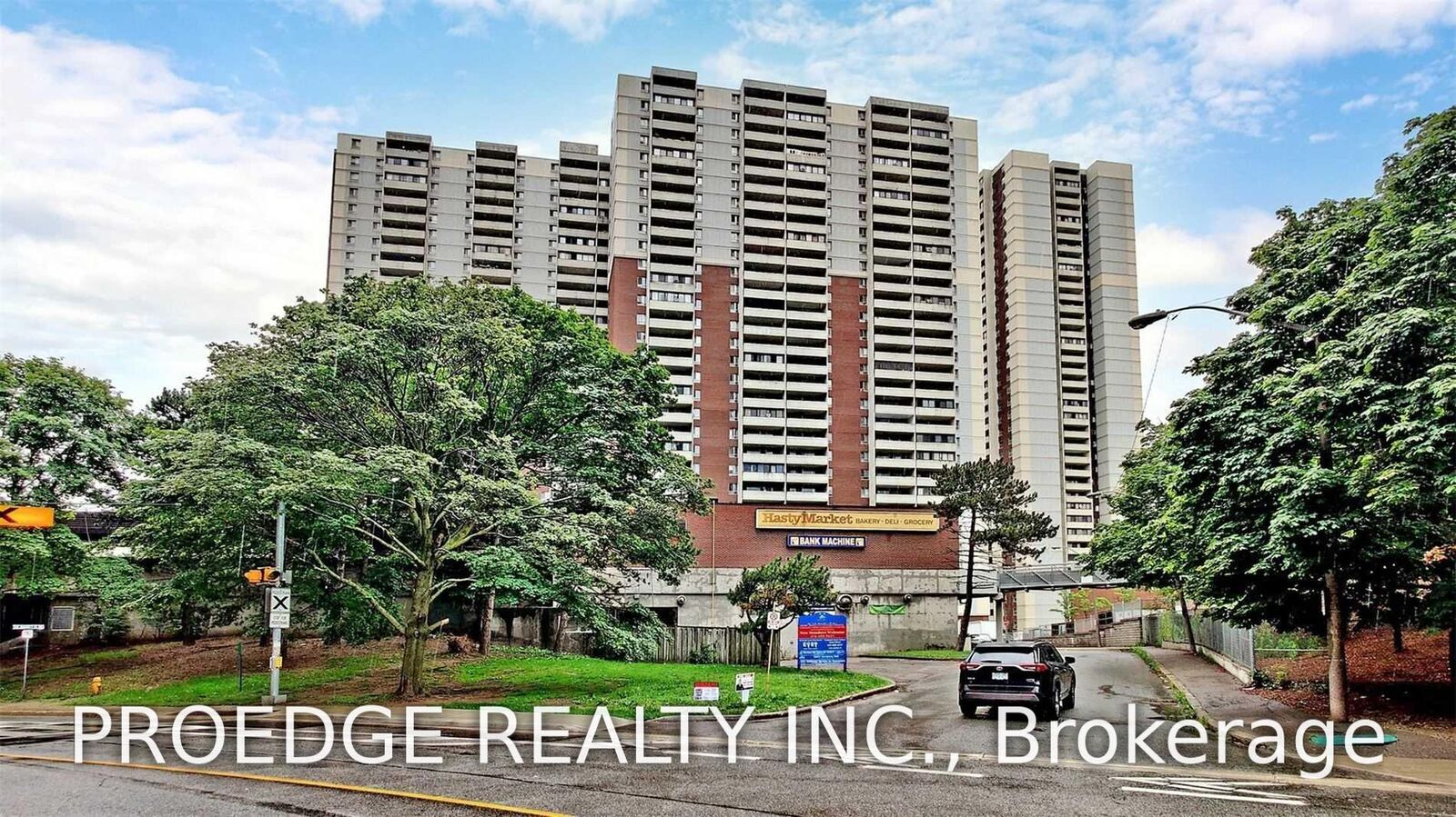 Property Photo: 5 Massey Square 2507 ON M4C 5L5