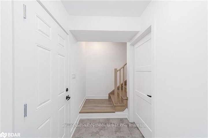 Property Photo:  45 Hay Lane  ON L9J 0T6 