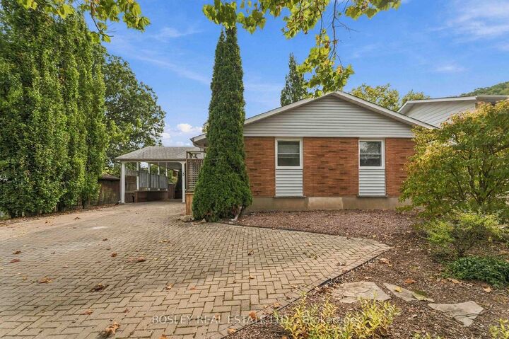 Property Photo:  3 Brian Avenue  ON L2T 3H5 
