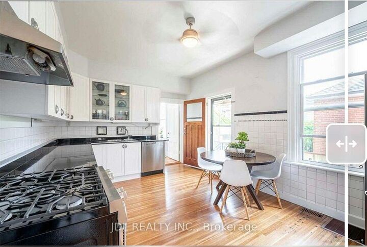 Property Photo:  137 Denison Ave Avenue Unit A 2nd Floor  ON M5T 2N2 