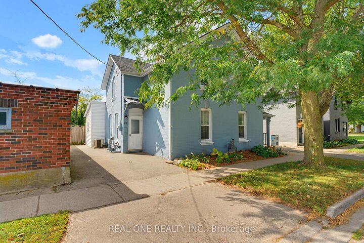 Property Photo:  27 Gilkison Street  ON N3T 1Z7 