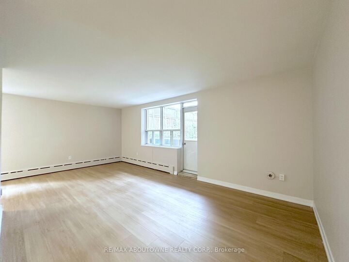 Property Photo:  300 St Clair Avenue W 204  ON M4V 1S4 