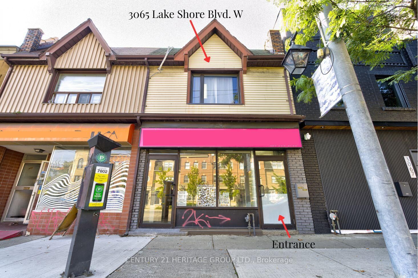 Property Photo:  3065 Lake Shore Boulevard W  ON M8V 1K6 