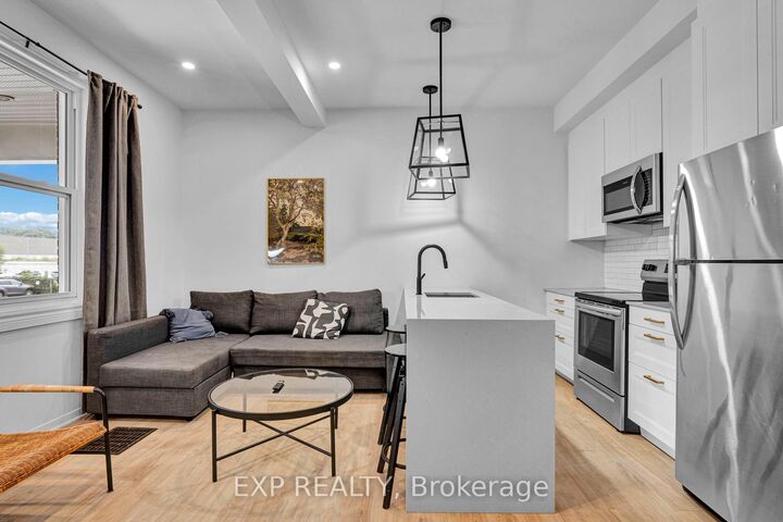 Property Photo:  327 Catherine Street 2  ON K1R 5T4 