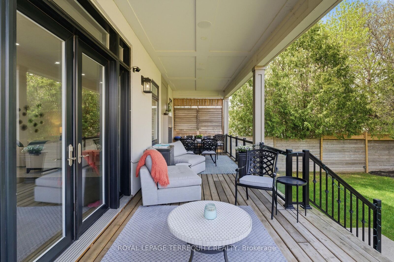 Property Photo:  130 Edgecroft Road  ON M8Z 2C3 