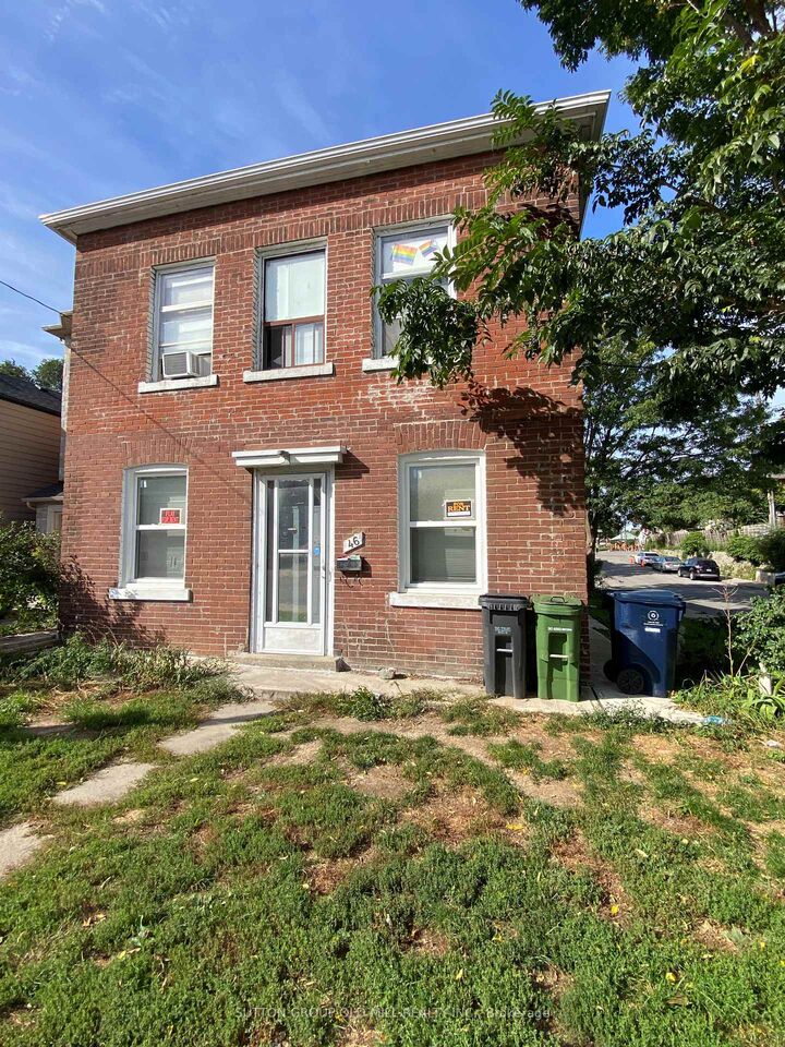 Property Photo:  46 Rockcliffe Boulevard Main Floor  ON M6N 4R5 