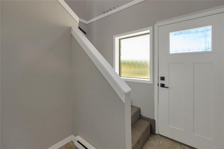 Property Photo:  531 Savary Cres  BC V9W 6V7 