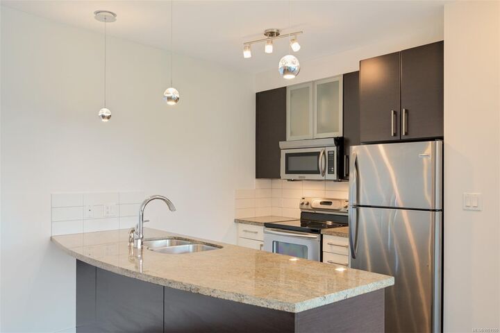 Property Photo:  2745 Veterans Memorial Pkwy #418  BC V9B 0H4 