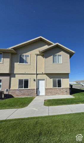 Property Photo:  825 W 350 N  UT 84337 