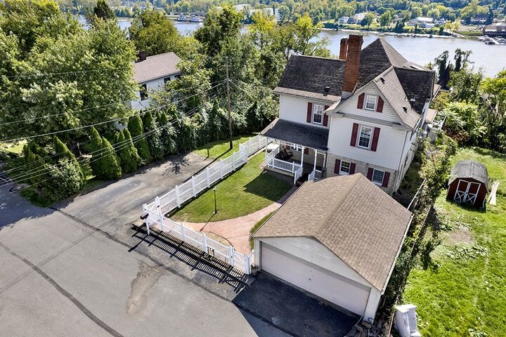 Property Photo:  35 Solomon St  PA 15012 
