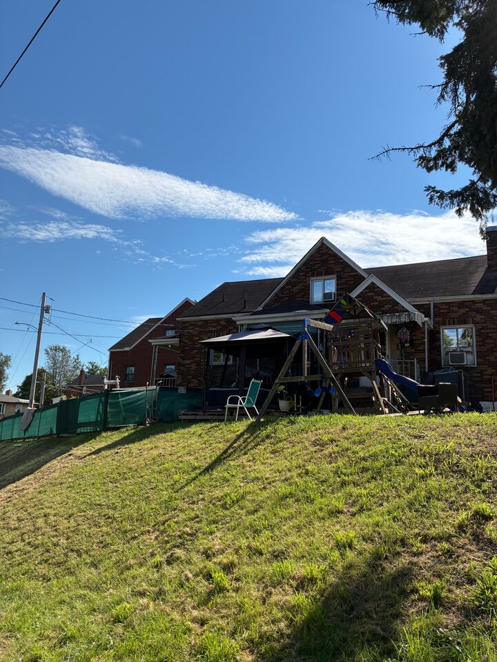 Property Photo: 501 Ivy St Street PA 15025