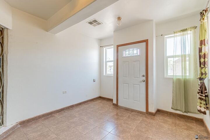 Property Photo:  1612 E Constitution St  AZ 85349 
