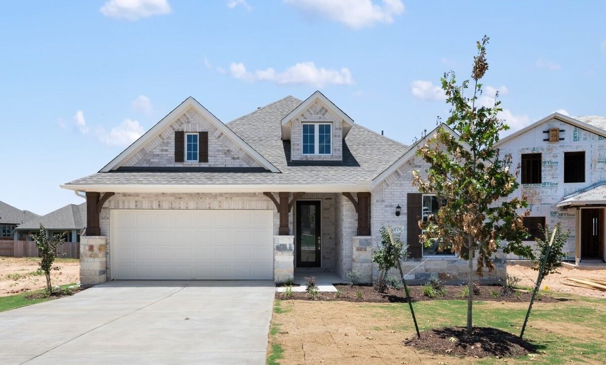 Property Photo:  132 Coleto Trail  TX 78602 