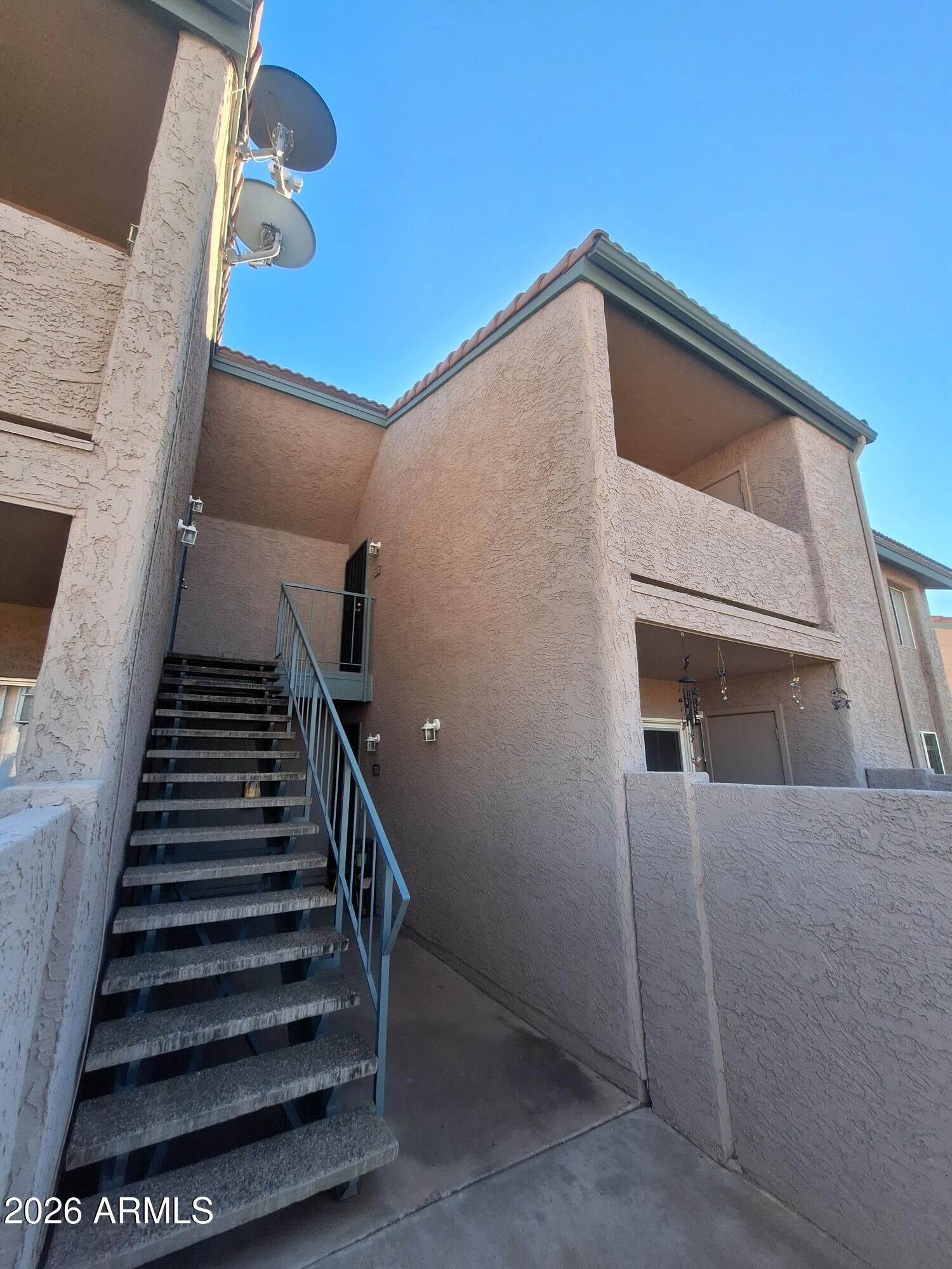 Property Photo: 623 W Guadalupe Road 272 AZ 85210