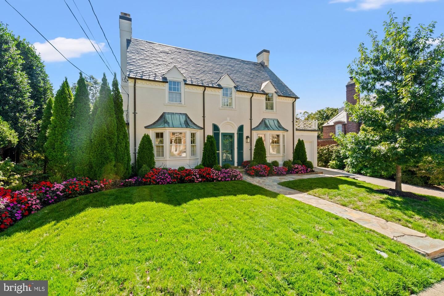 Property Photo:  2109 Foresthill Road  VA 22307 
