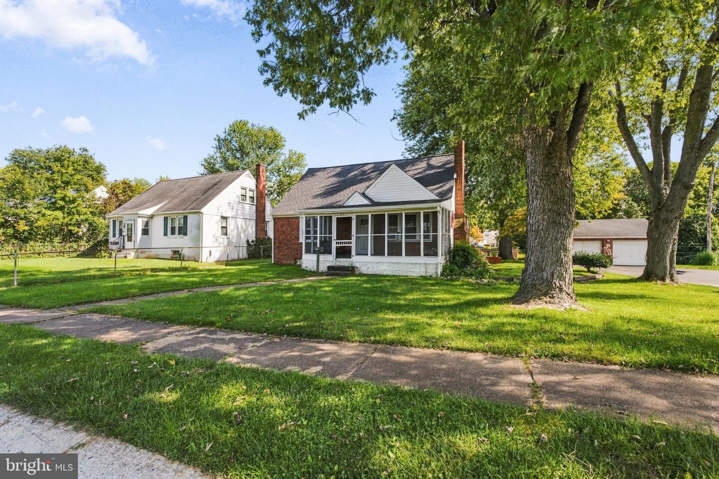 Property Photo: 827 Elkton Road DE 19711