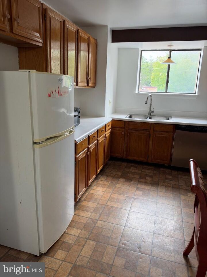Property Photo: 8640 Mathis Avenue VA 20110