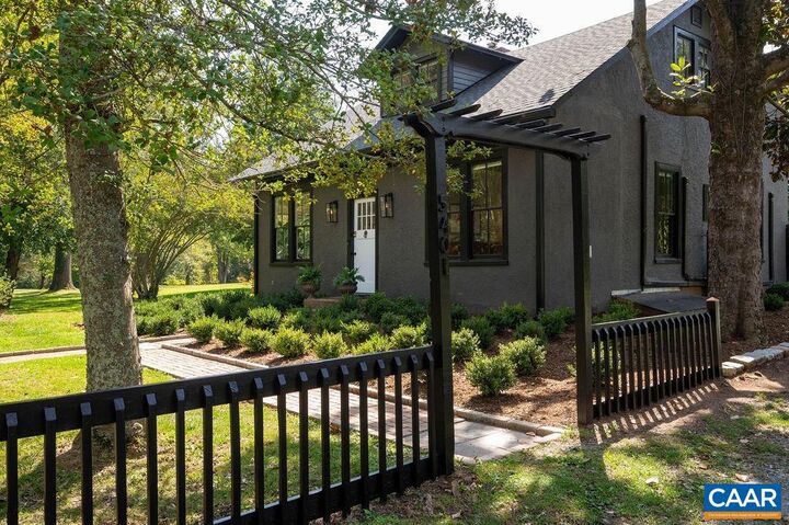 Property Photo:  5401 Cismont Ln  VA 22947 