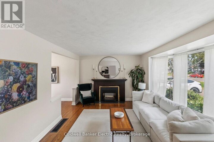 Property Photo: 326 Cochrane Street ON L1N 5J3