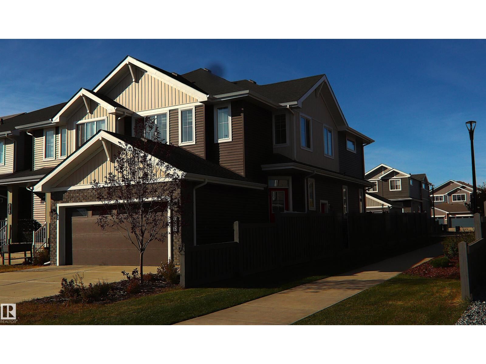Property Photo: 3332 168 St SW SW AB T6W 5M2