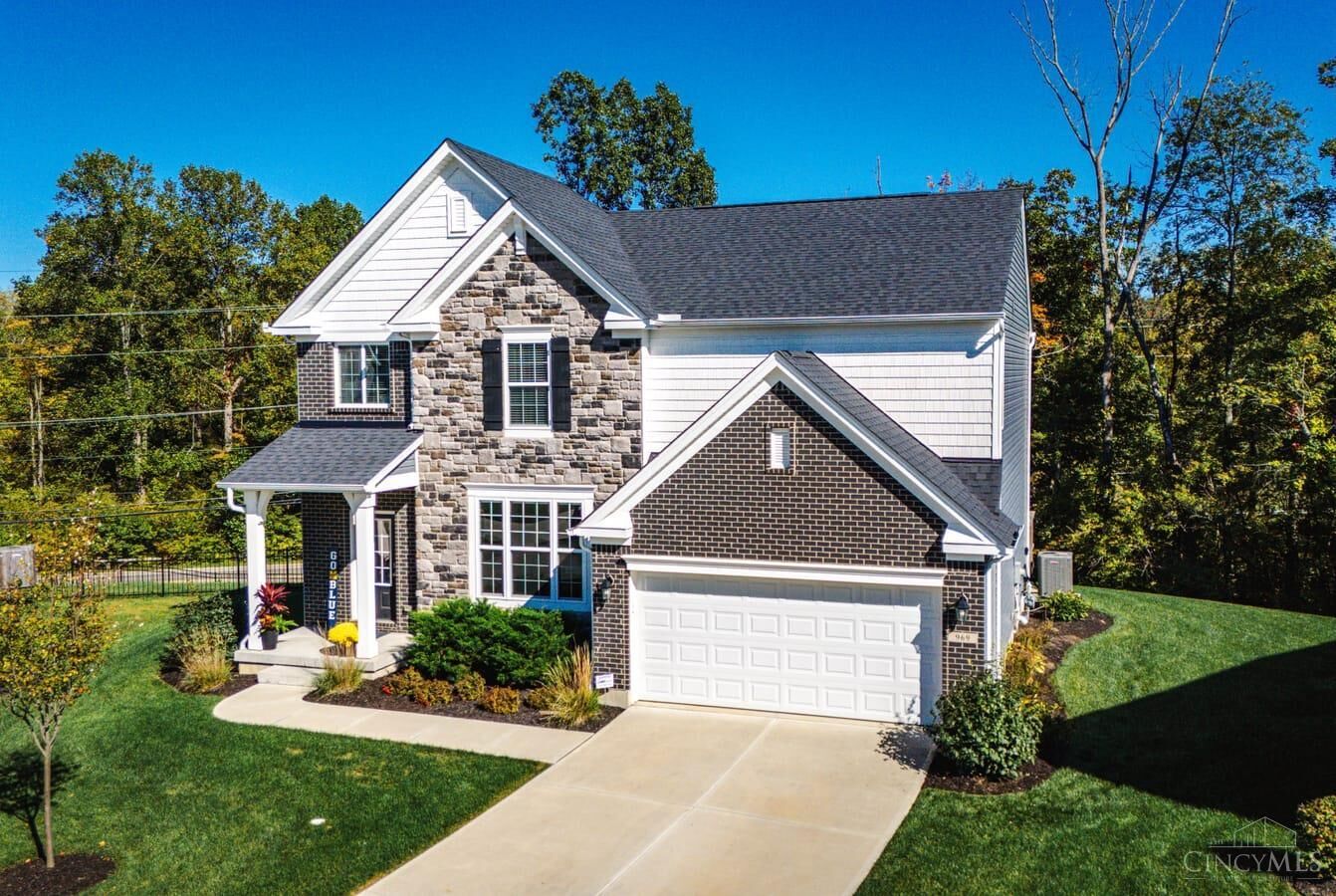 Property Photo: 969 Crestpoint Court OH 45245