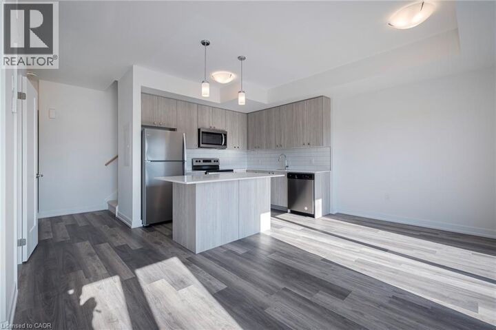 Property Photo:  10 Palace Street B5  ON N2E 0J3 