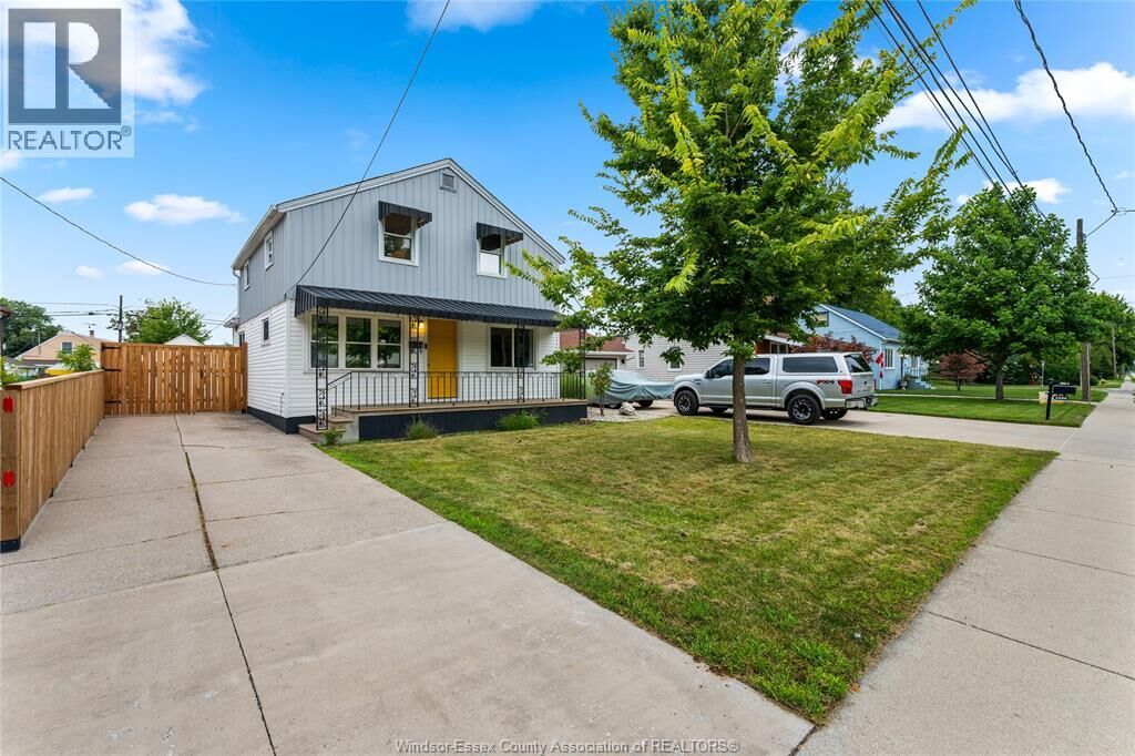 Property Photo:  2682 Clemenceau Boulevard  ON N8T 2P6 