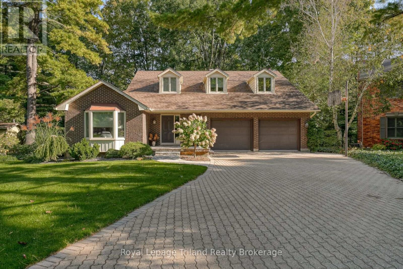 Property Photo:  28 Segal Drive  ON N4G 5A1 