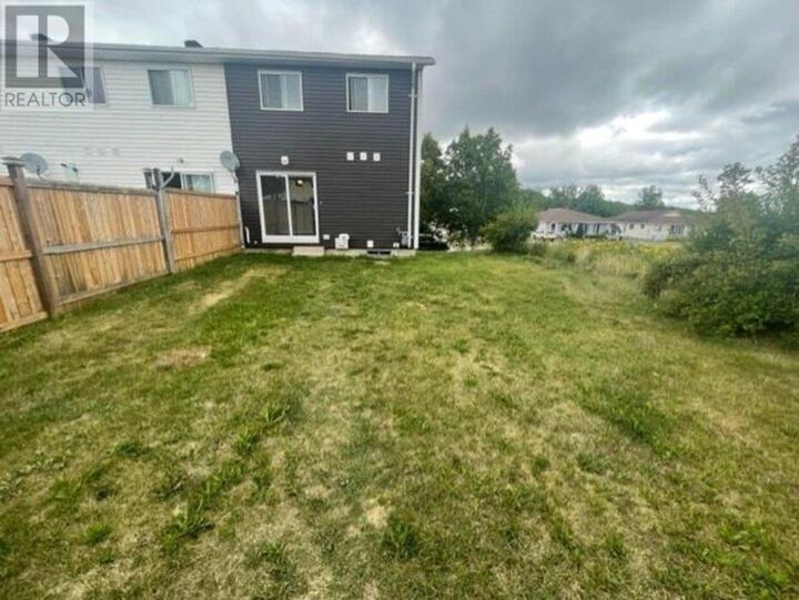 Property Photo:  11 Forest Pl  ON P5A 3C5 