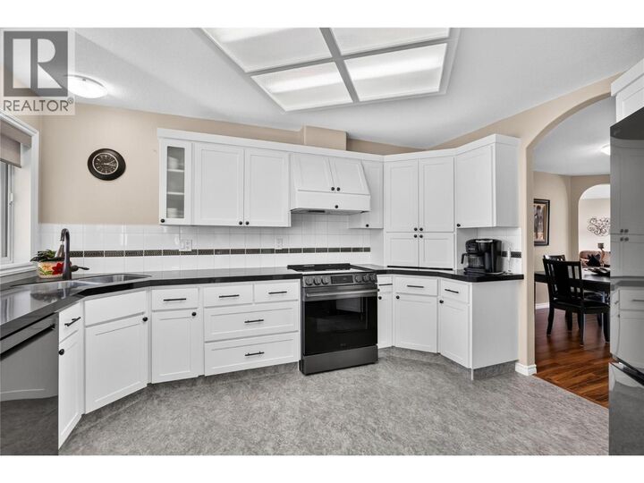 Property Photo:  114 Brentview Court  BC V2A 8H2 