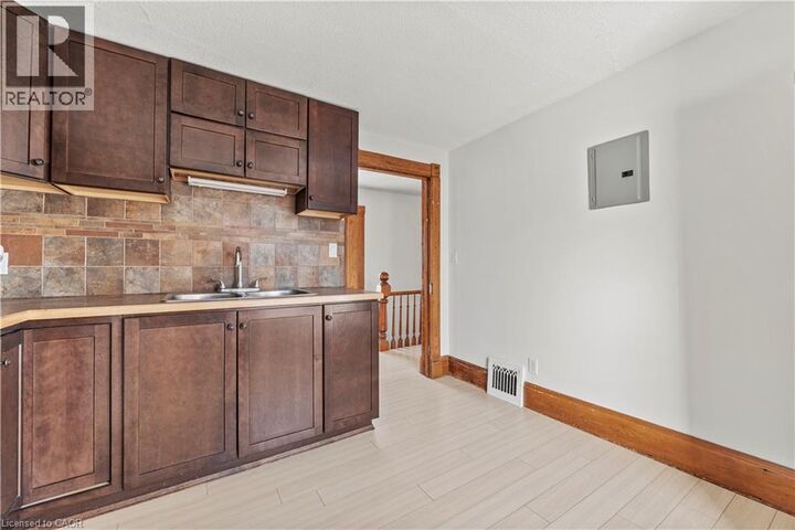 Property Photo:  33 Rich Avenue Upper  ON N1R 2A4 