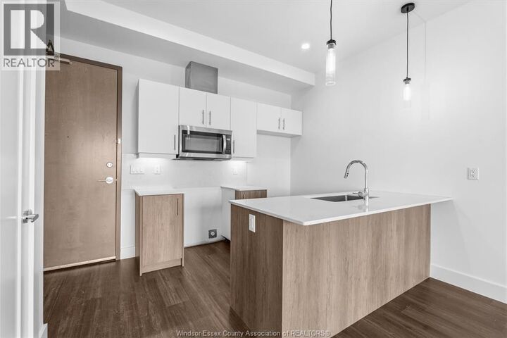 Property Photo:  595 Lily Mac 111  ON N6E 3N7 