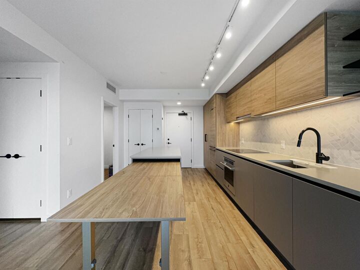 Property Photo:  13428 105 Avenue 17xx  BC V3T 0S6 