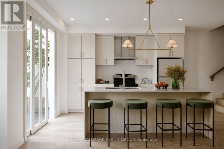 Property Photo:  426 Gathering Private  ON K1W 0T1 