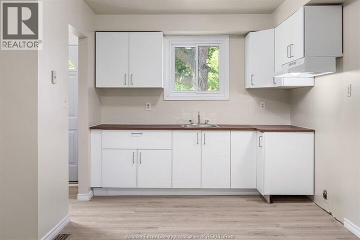 Property Photo:  105 Kim Court  ON N8M 2Z8 